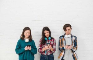 Pros and Cons of technology for teenagers.It’s all about balance.